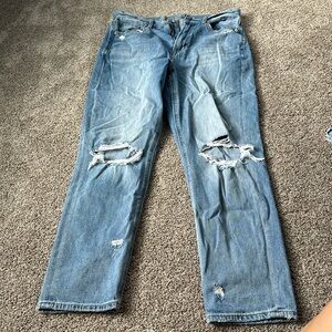 American Eagle mom jeans